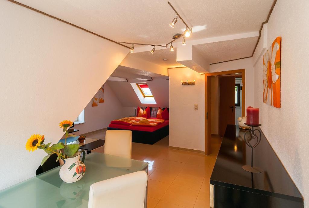 Hotel Am Mueritzhafen Garni فارين الغرفة الصورة